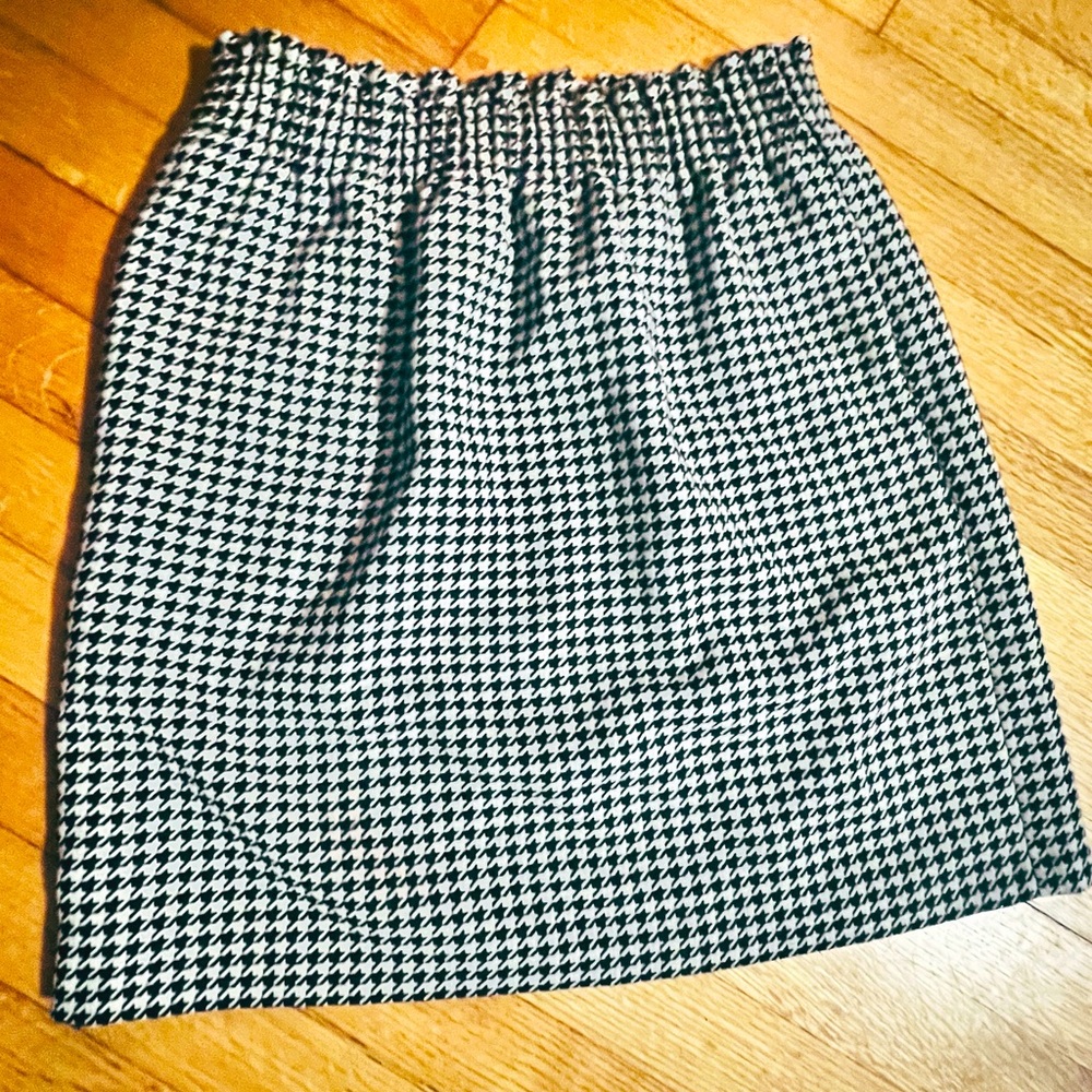 J. Crew Wool-Blend Houndstooth City Skirf